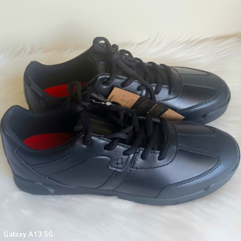 Shoes for Crews NWT Men's Black Slip and oil resistant Work Shoes Sz 9